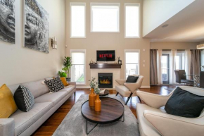 HUGE Luxury Home - Games Room - Double Garage & Fast Wi-Fi - Free Netflix